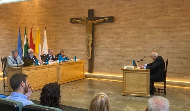 Defendida una nueva tesis sobre cuidado y espiritualidad: una propuesta transformadora ante la crisis global
