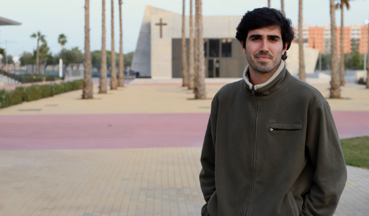 Álvaro Pastor, estudiante de la Universidad Loyola