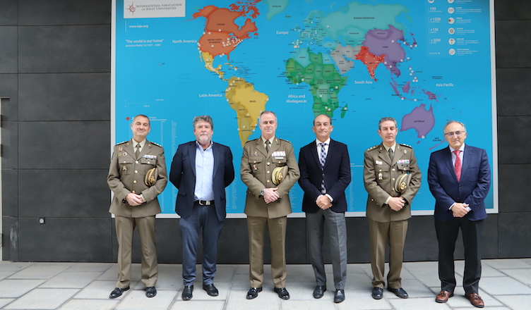 Civiles y militares expertos en relaciones internacionales analizan en la Universidad Loyola la seguridad en España y Europa tras la invasión de Ucrania