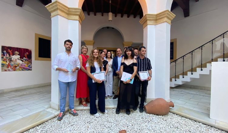 Manuel Jiménez García gana el VI Certamen ‘Artistas Emergentes’ de la Universidad Loyola con su obra ‘La Paradoja de la Vega’