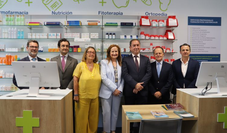La Universidad Loyola inaugura el Aula de Farmacia Bidafarma en su campus de Sevilla