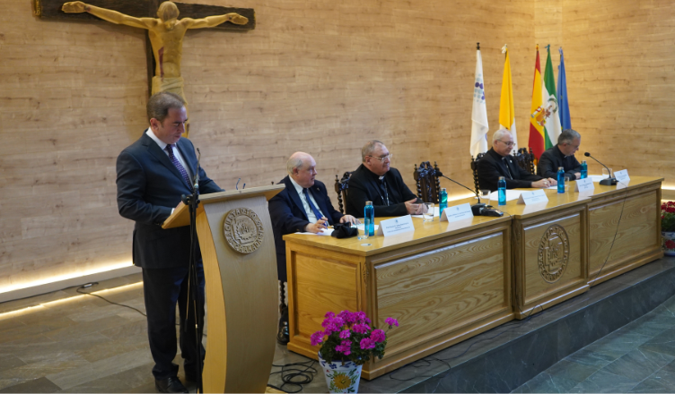 El rector inaugura el curso academico 2425 en la Facultad Teologia Loyola