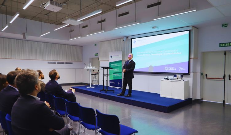 Loyola presenta un nuevo Instituto de Investigación LETS para impulsar soluciones científicas en energía, tecnología y sostenibilidad